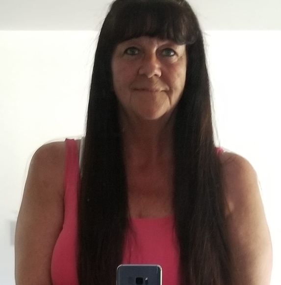 Meet your Posher, Dianna - Picture 1 of 1